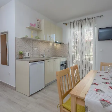 Sanja Гостевой дом Хвар