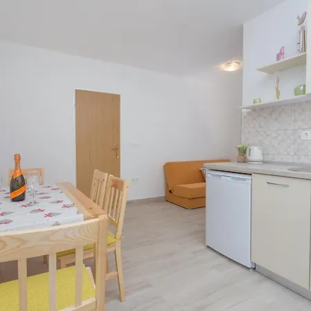 Gasthuis Sanja Hvar Town