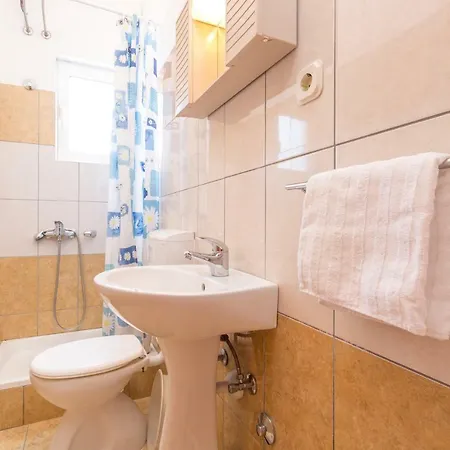 بيت ضيافة Sanja