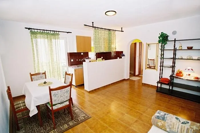 Sanja Affittacamere 3*